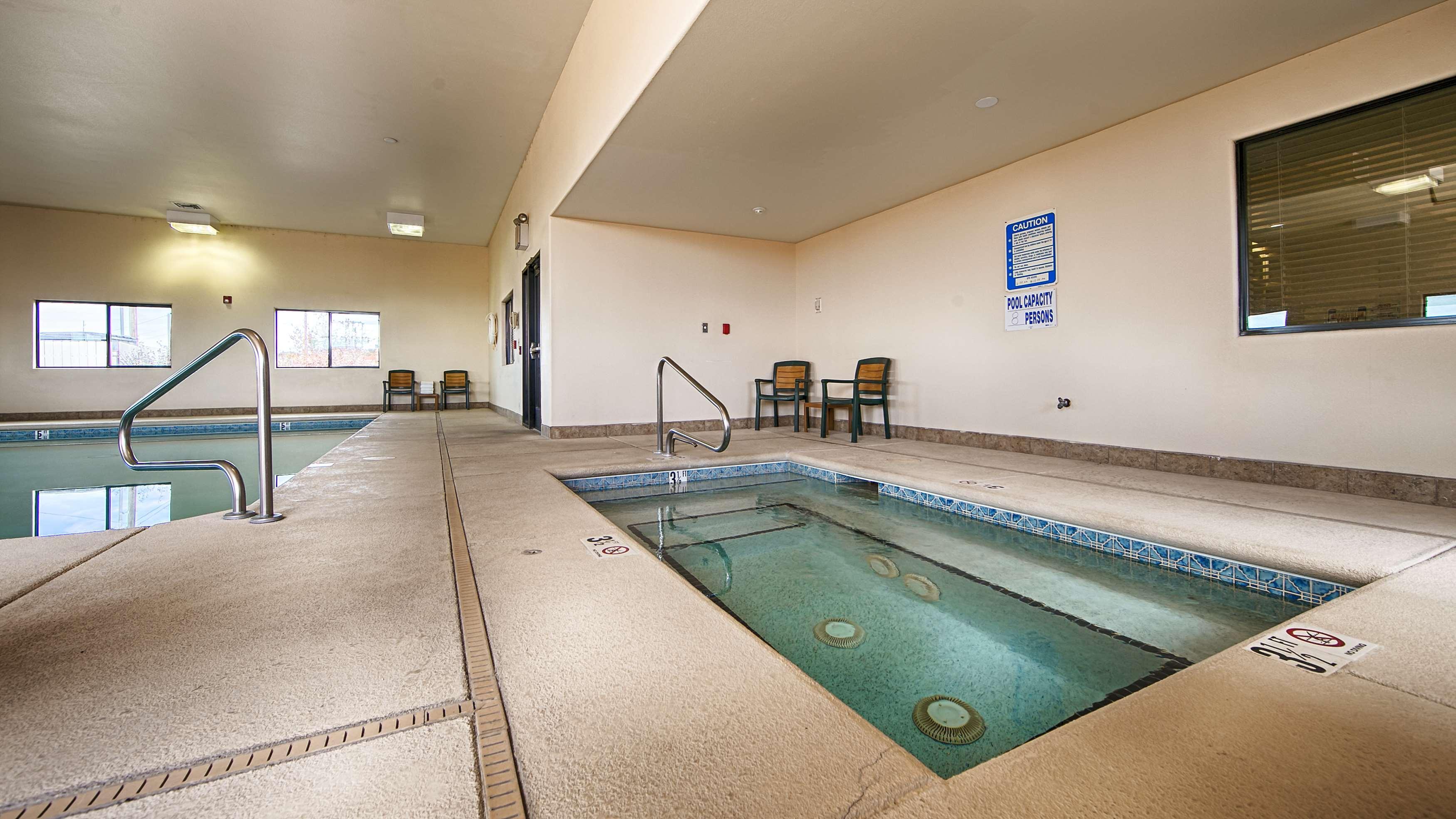 Best Western Territorial Inn And Suites Bloomfield Экстерьер фото