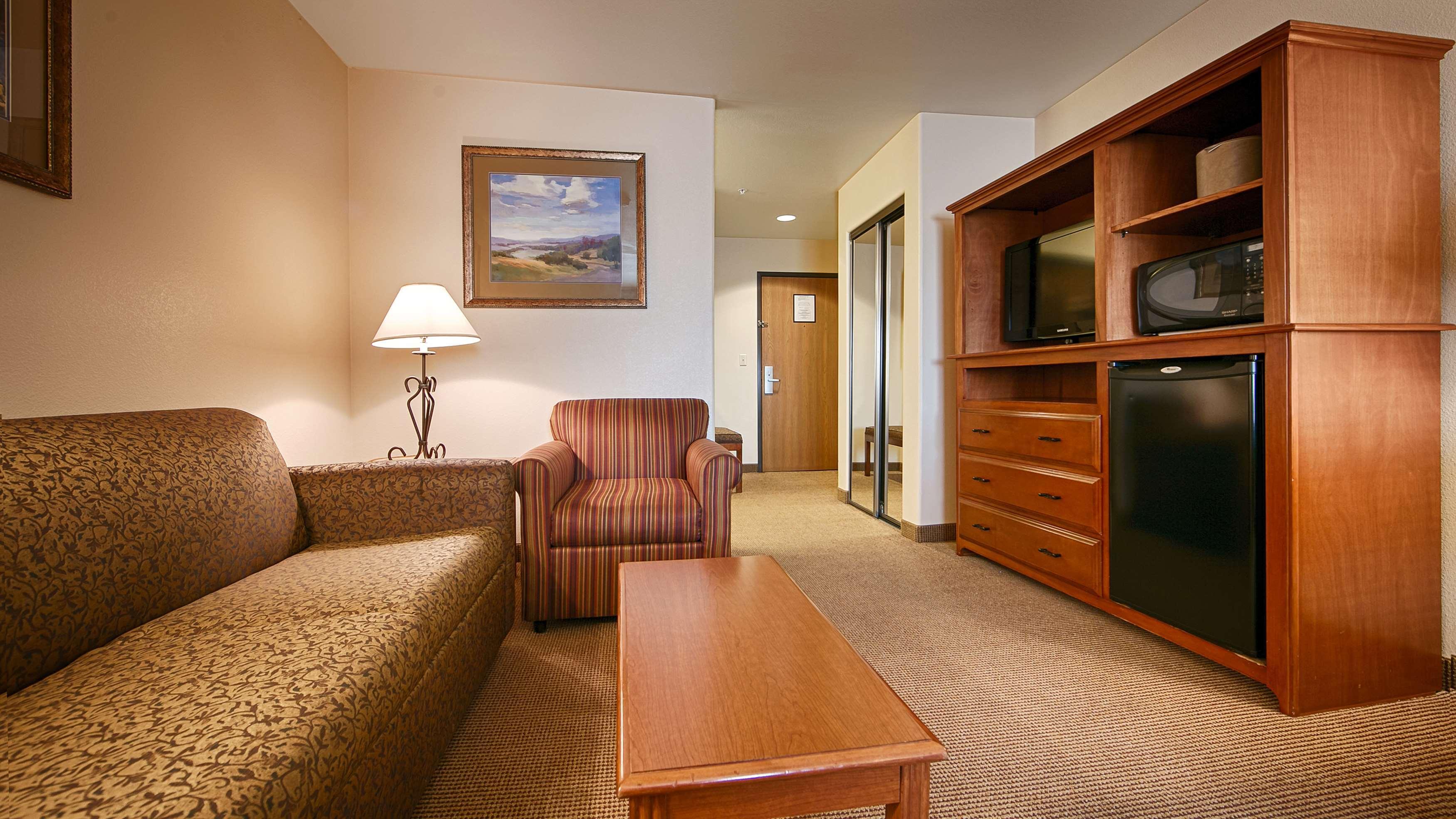 Best Western Territorial Inn And Suites Bloomfield Экстерьер фото