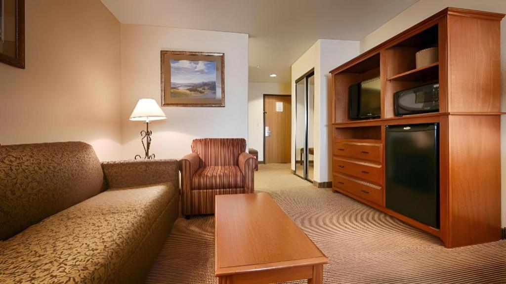 Best Western Territorial Inn And Suites Bloomfield Экстерьер фото