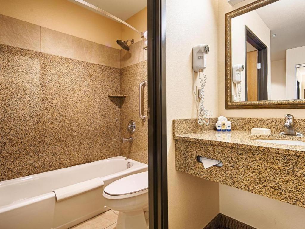 Best Western Territorial Inn And Suites Bloomfield Экстерьер фото