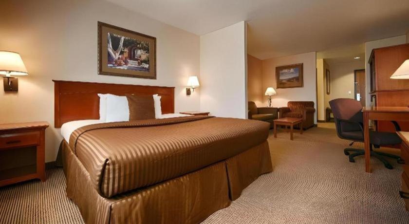 Best Western Territorial Inn And Suites Bloomfield Экстерьер фото