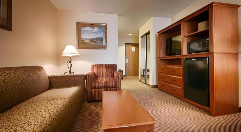 Best Western Territorial Inn And Suites Bloomfield Экстерьер фото