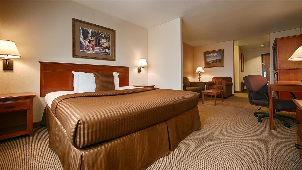 Best Western Territorial Inn And Suites Bloomfield Экстерьер фото